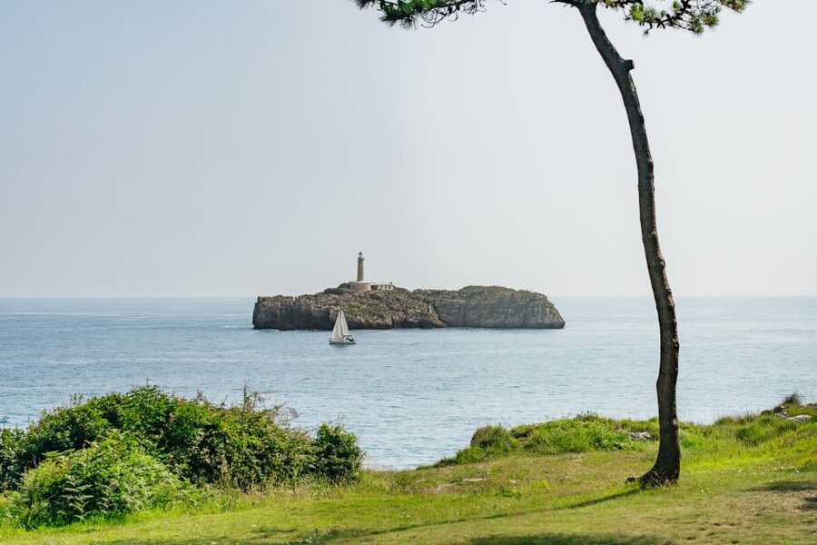 Santander: City Sightseeing Hop-On Hop-Off Bus Tour & Train - Stop 8 to Stop 10: Mataleñas Trails, Marítima, and the Cathedral Finish