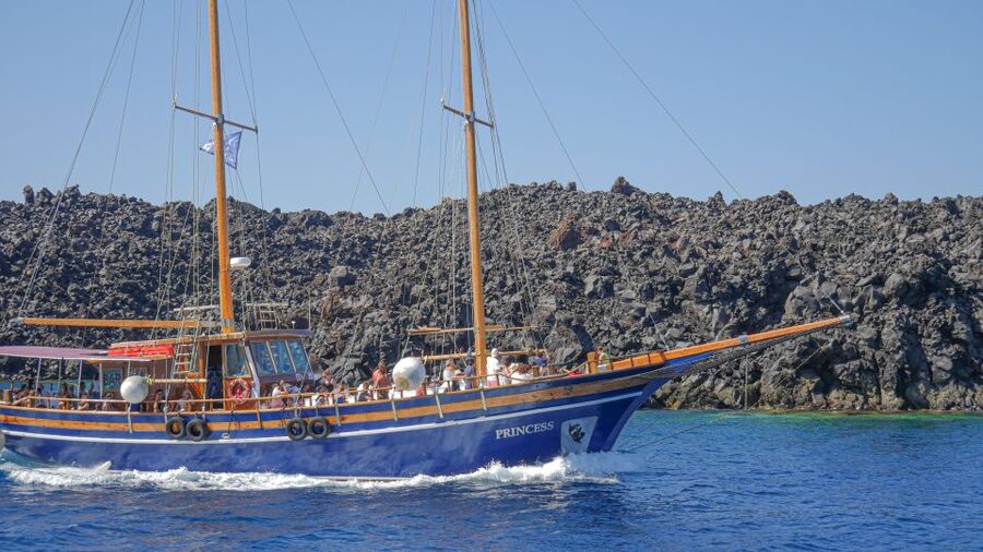 Santorini 2-Day Combo: Volcano Boat Cruise & Island Bus Tour - How the volcano day really feels: what to pack and what to pay