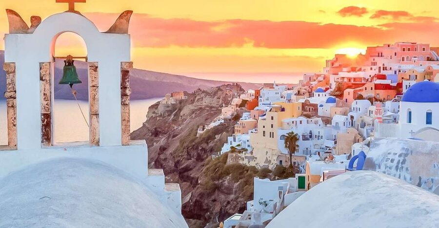 Santorini: Traditional Sightseeing Bus Tour with Oia Sunset - A full-day Santorini sampler, with the big names