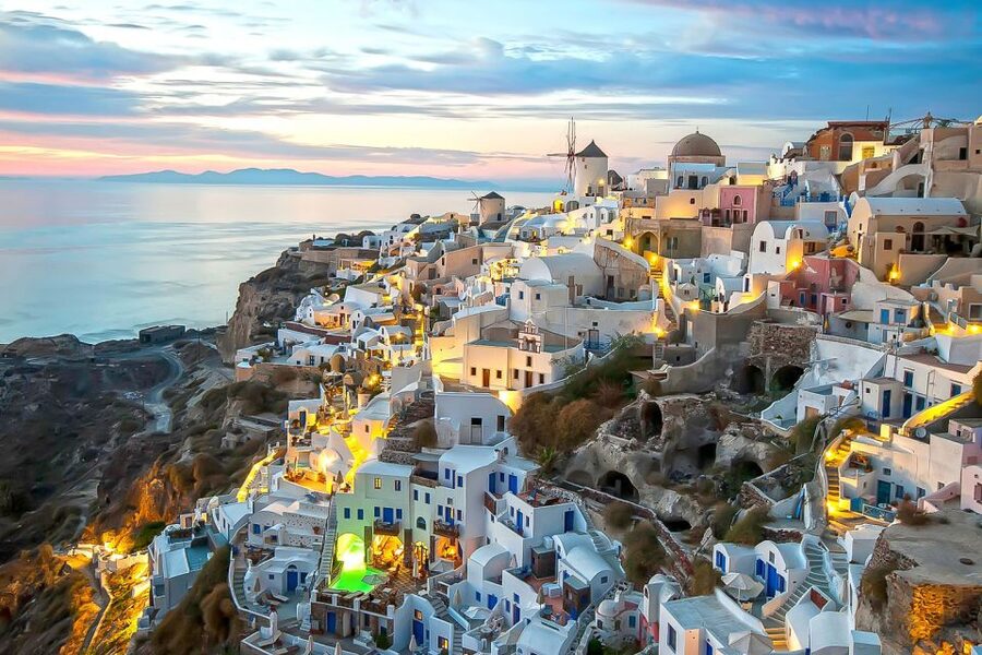 Santorini: Traditional Sightseeing Bus Tour with Oia Sunset - Emporio: the village stop that doesn’t feel like a drive-by