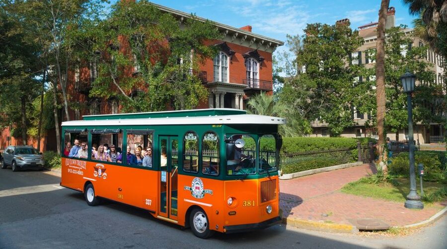 Savannah: Old Town Hop-On Hop-Off Trolley Tour - Who this trolley tour suits best