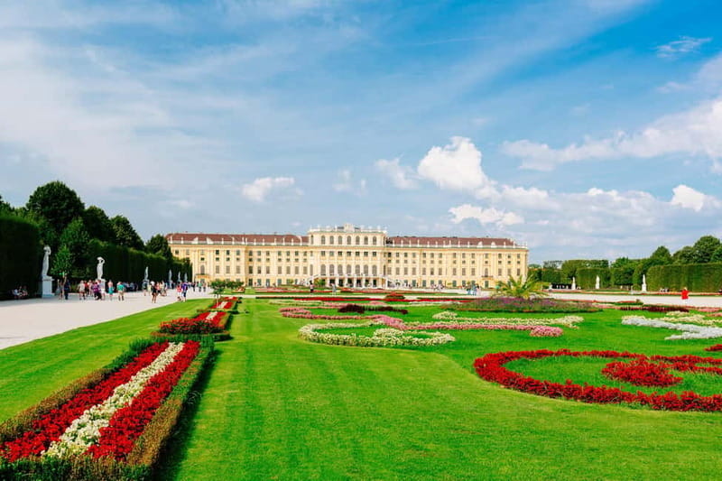 Schönbrunn, Belvedere, HOP ON HOP OFF - Vienna FLEXI Pass - Key reasons the Vienna FLEXI Pass works in real life