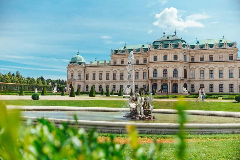 Schönbrunn, Belvedere, HOP ON HOP OFF - Vienna FLEXI Pass - QR code entry and starting wherever you want