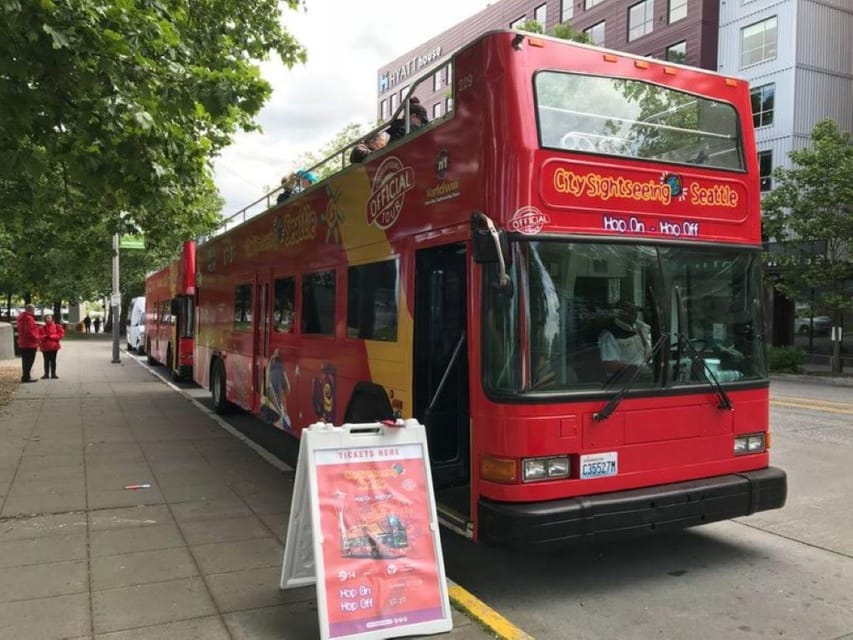 Seattle: Hop-on Hop-off Bus Tour and Sky View Observatory - Sky View Observatory: 275m 360-degree views over Seattle