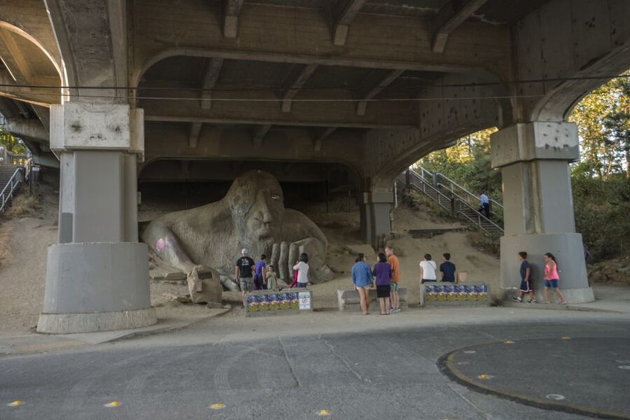 Seattle: Sightseeing Bus Tour with the Ballard Locks - Riding Through Queen Anne and Beyond: The Neighborhood Story You Get on the Bus