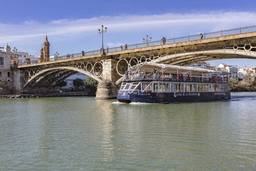 Sevilla: Hop-On Hop-Off & Walking Tours, Cruise & Flamenco - Key things to know before you go