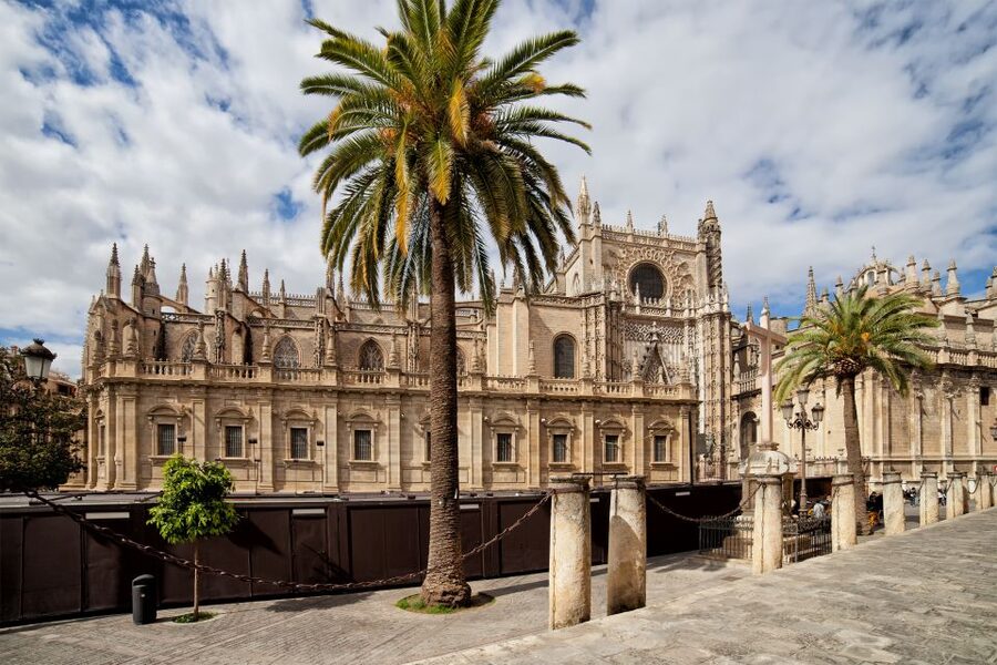 Seville: City Sightseeing Hop-On Hop-Off Bus Tour - Audio Guide and Onboard Comfort: 15 Languages, Real-Time Help