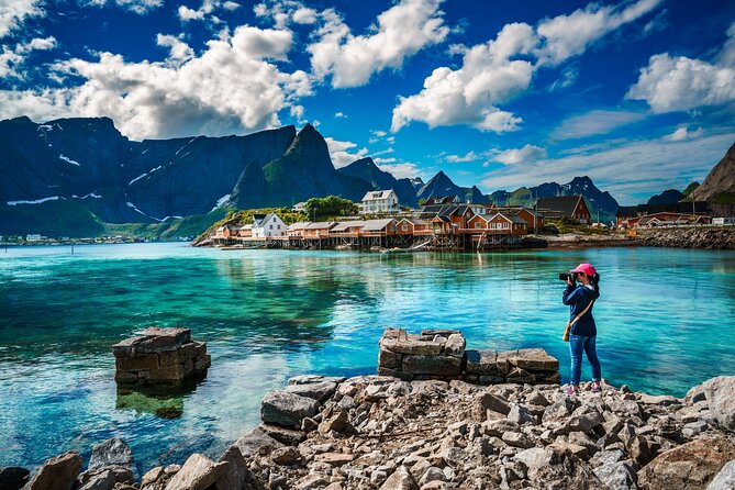 Special Summer Cruise Bus Tour of Lofoten - Stop 1: Skagsanden beach for quick-walk photo time