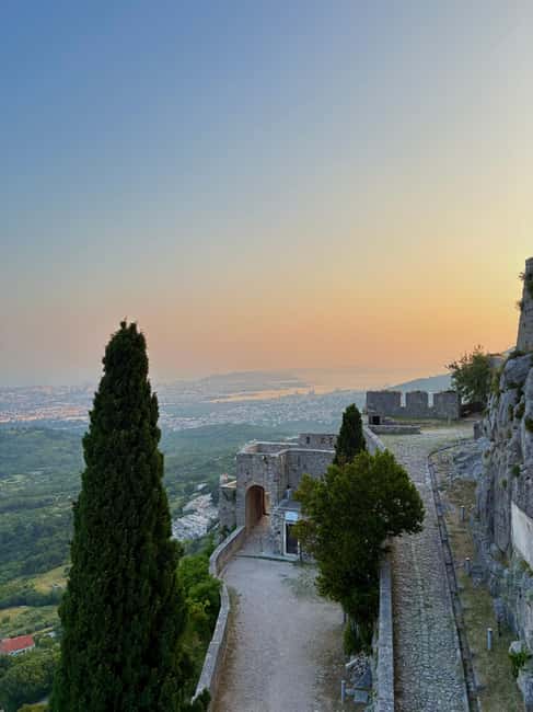 Split: Klis Sunset Sightseeing Bus Tour - Key highlights worth booking for