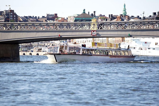 Stockholm Hop-On Hop-Off Sightseeing Cruise - Getting On Board: Phones, Headphones, and Easy Listening