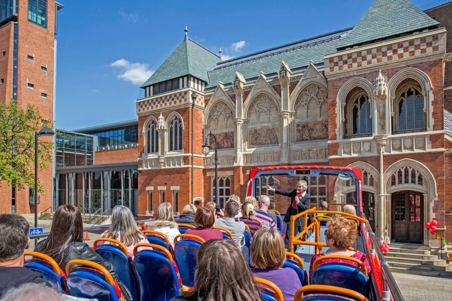 Stratford-upon-Avon:City Sightseeing Hop-On Hop-Off Bus Tour - Hall’s Croft and Holy Trinity Church: the quieter, spooky side