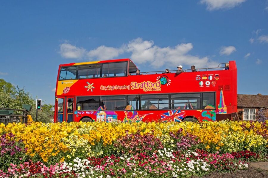 Stratford-upon-Avon:City Sightseeing Hop-On Hop-Off Bus Tour - New Place, Guild Chapel, and the education thread