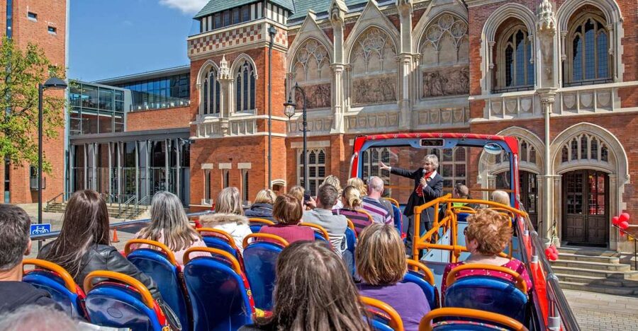 Stratford-upon-Avon:City Sightseeing Hop-On Hop-Off Bus Tour - Royal Shakespeare Theatre and the River Avon start