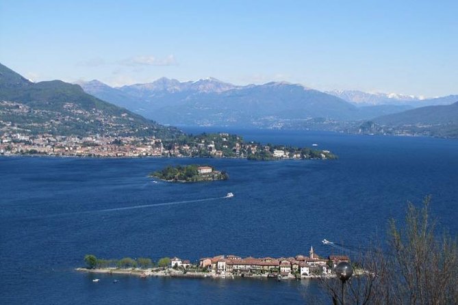 Stresa: 1-Day 3 Borromean Islands Hop-On Hop-Off Boat Tour - Isola dei Pescatori: Small Village Streets, Fishing Still Matters