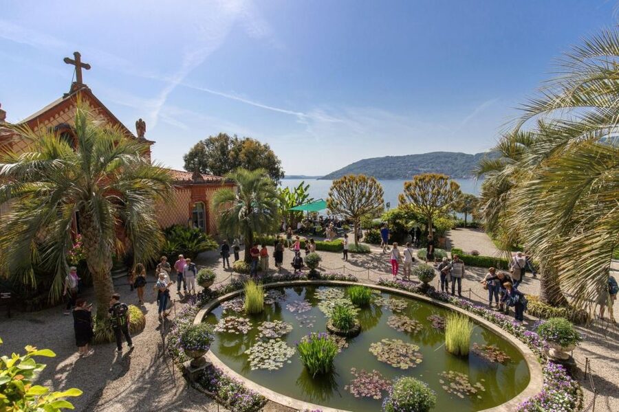 Stresa: Isola Madre and Isola Bella Hop-On Hop-Off Boat Tour - What to bring (and what to leave at home)