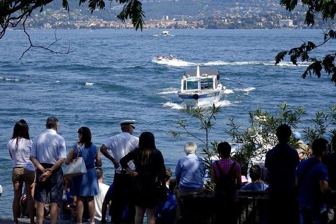 Stresa: Isola Pescatori and Isola Bella Hop-on Hop-off boat tour - Small-group feel and what it means for your comfort