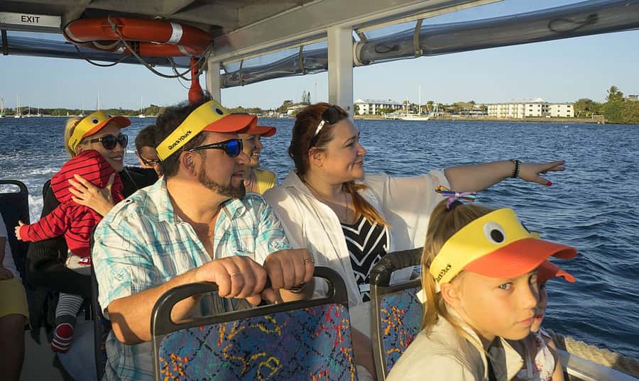 Surfers Paradise: Guided Gold Coast Amphibious Bus Tour - Into the Gold Coast Broadwater: The Splashdown Moment