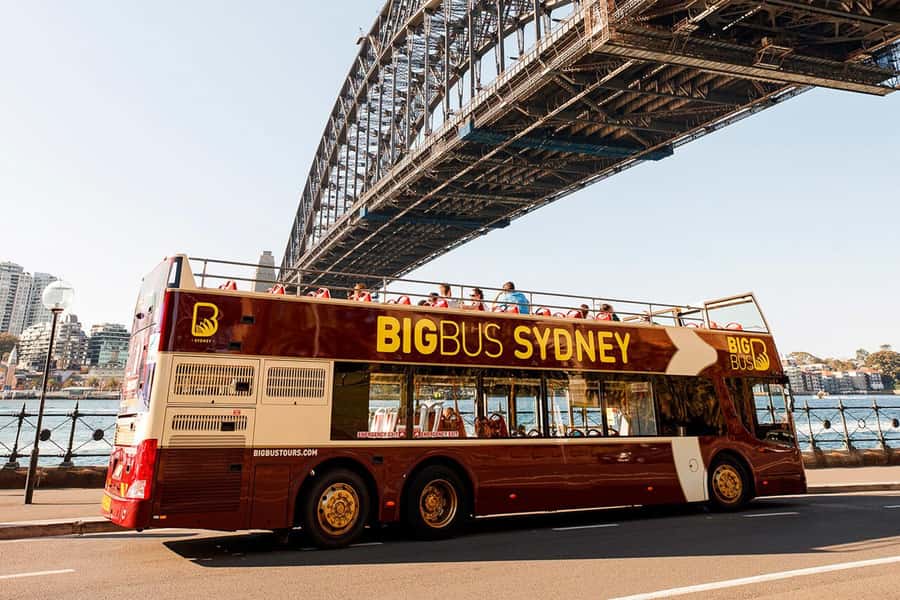 Sydney: Big Bus Hop-On Hop-Off Tour with Optional Cruise - The City Route (Red) and Bondi Route (Blue): where the stops actually help