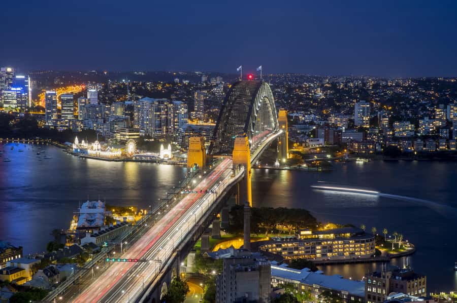 Sydney: Big Bus Panoramic Night Tour by Open-Top Bus - Mrs Macquarie’s Point photo stop: why this 10 minutes is worth it