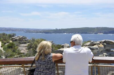 Sydney: City Highlights Guided Bus Tour - Meeting at Archibald Memorial Fountain: the part you should not wing
