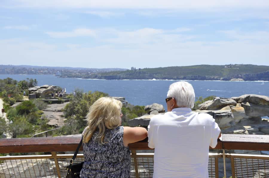 Sydney: City Highlights Guided Bus Tour - Meeting at Archibald Memorial Fountain: the part you should not wing