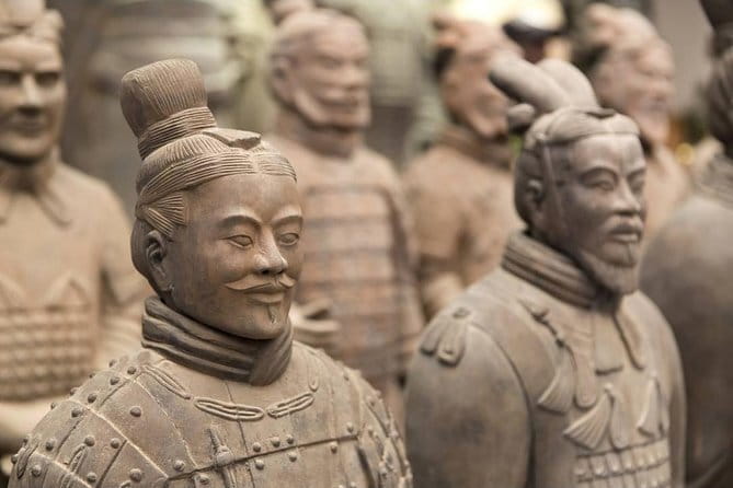 Terracotta Army Mini Group Tour - Seeing the pits with an English guide: why names in the reviews matter