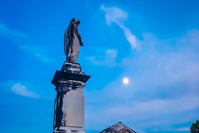The Haunted Ghost Bus Tour in San Antonio - Why this Haunted Ghost Bus Tour works for your night out