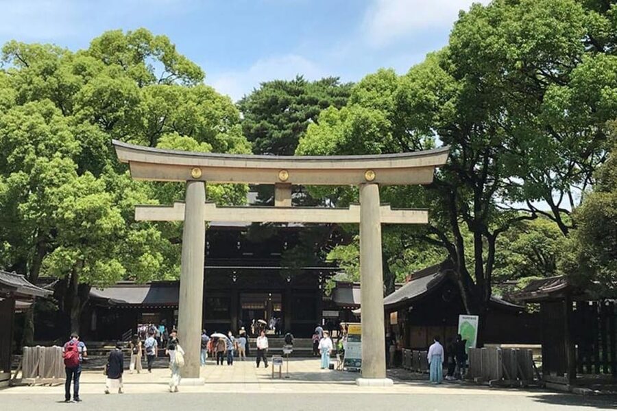 Tokyo: 1 Day Bus Tour with Meiji-Jingu,Odaiba,lunch&Skytree - Asakusa and Senso-ji: old Tokyo with an easy stroll rhythm