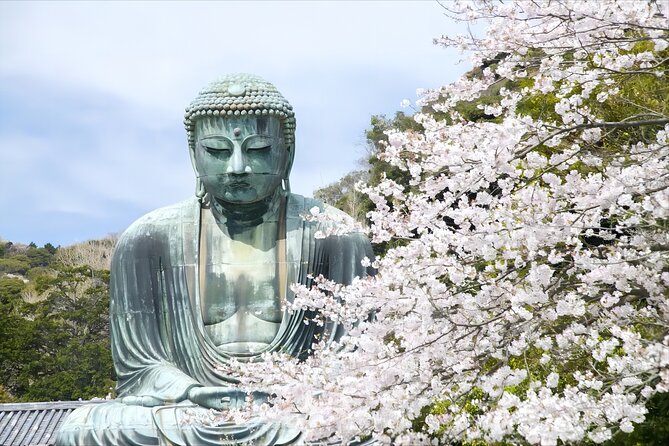 Tokyo: Bus Tour to Kamakura Great Buddha & Enoshima with Pickup - Why Kamakura and Enoshima fit so well into one day