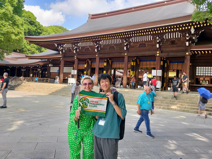Tokyo: Morning Sightseeing Bus Tour - On the coach: Wi-Fi, audio headsets, and what to do with them