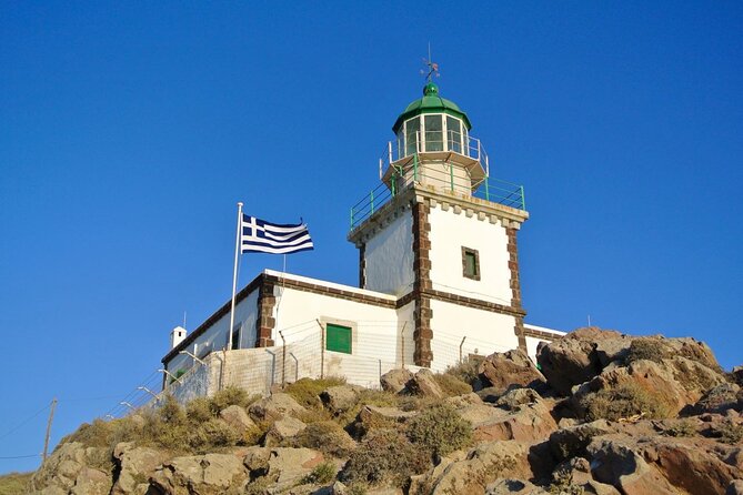 Top Spots Bus Tour in Santorini with Transportation - Transportation comfort: air-conditioning, WiFi, and pickup