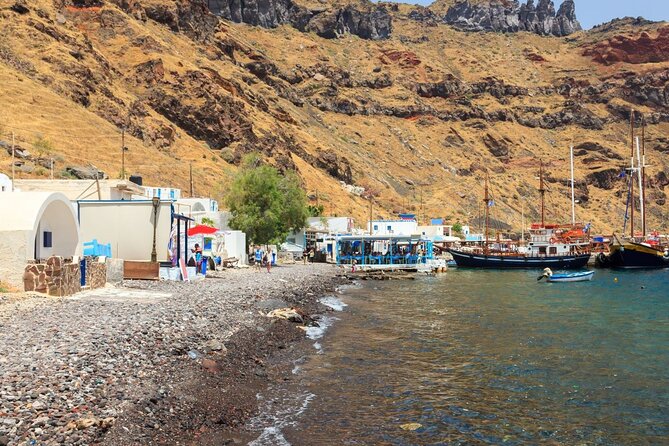 Top Spots Bus Tour in Santorini with Transportation - Who should book this tour, and who should skip it