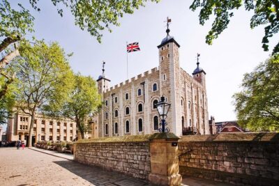 Tower of London with London Hop-On Hop-Off Tour and River Cruise - The Tower of London and the Crown Jewels: what you’re paying for