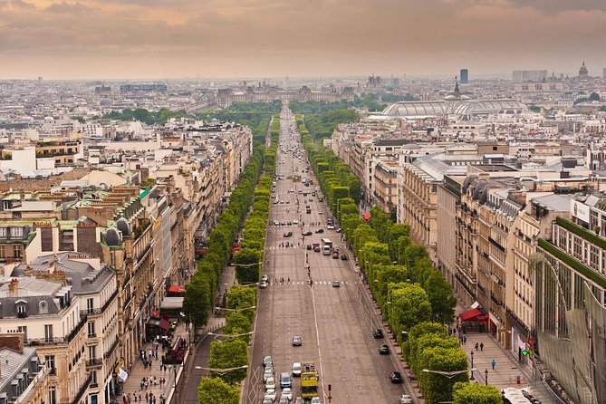 Trip to Paris with Seine Cruise, Bus Tour and Travel Card - The Louvre stop: plan for Mona Lisa and the Tuesday closure