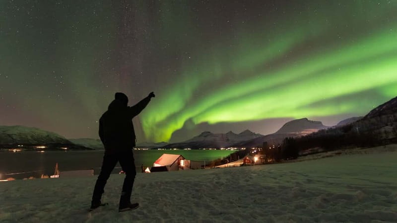 Tromsø: Aurora Safari Chase by big bus with Camp meal - When Clouds Win: How to Think About Aurora Chances