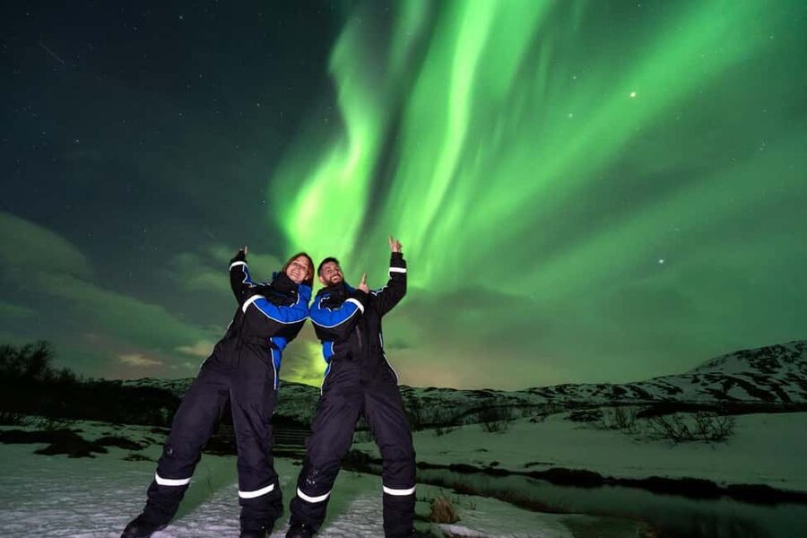 Tromsø: Big Bus Northern Lights Tour with Free Photos - How the Guides Hunt the Aurora Without a Fixed Route