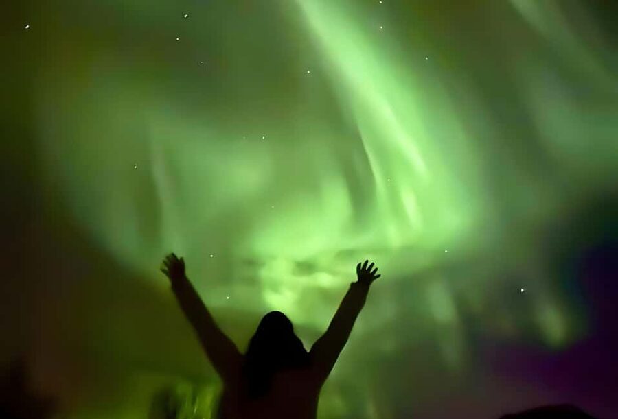 Tromsø: Northern Lights Bus Tour with Free Photography - Free Photography: The Difference Between Random Shots and Real Results