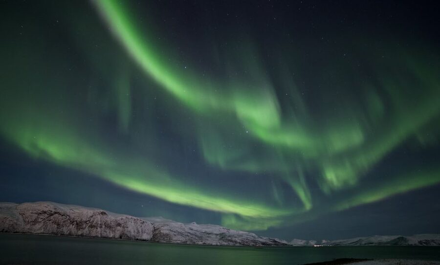 Tromso: Northern Lights Chase with Photo Package Included - Quick key points