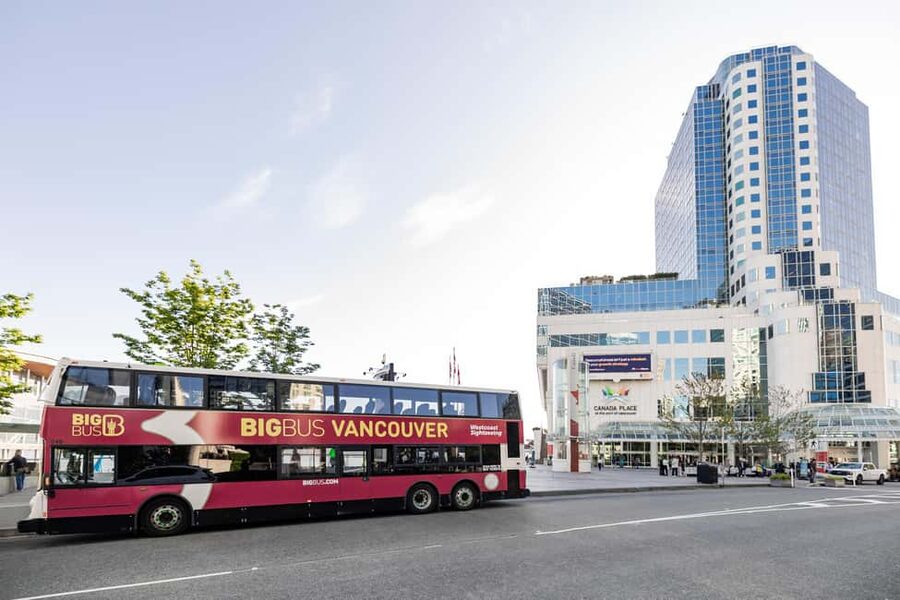 Vancouver: Hop-on Hop-off Sightseeing Tour with 10 Stops - What the route actually covers from downtown to the harbour