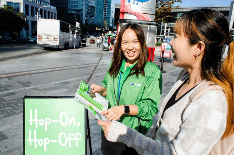 Vancouver: Hop-on Hop-off Sightseeing Tour with 10 Stops - Audio guide, live commentary, and the two self-guided walking tours