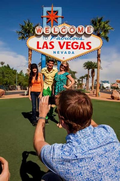 Vegas Explorer: Hop-On Hop-Off Adventure at Your Own Pace - How the hop-on hop-off system works (Stops you can actually use)