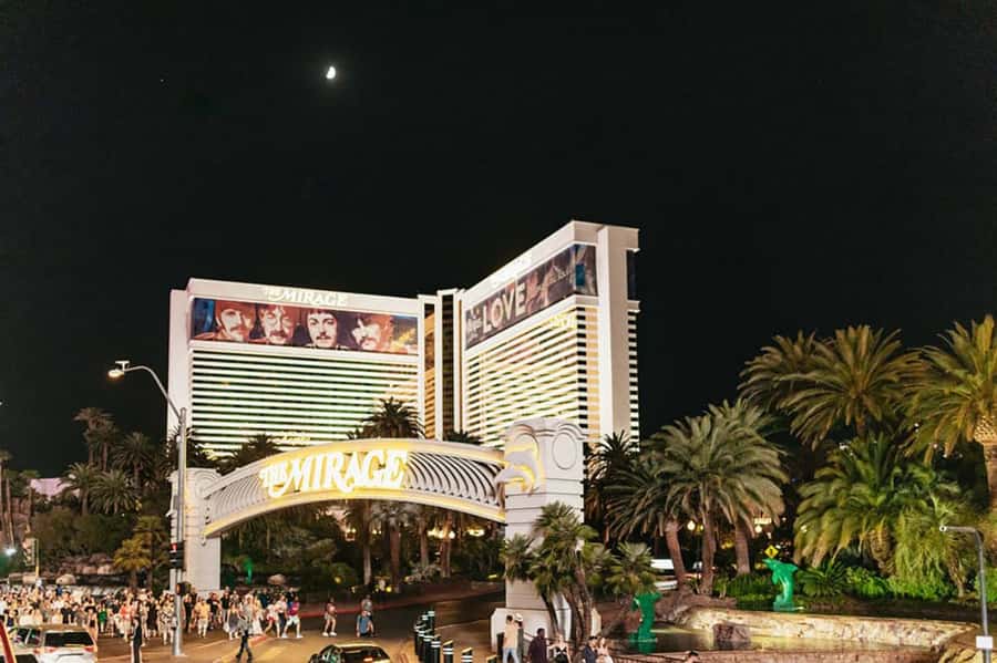 Vegas Illuminated: Ultimate Vegas Panaromic Night Bus Tour - Bellagio, MGM Grand, and Caesars Palace: how the big hotels read from the bus