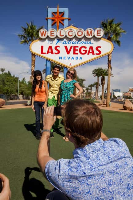 Vegas: Madame Tussauds, High Roller, & Hop-on Hop-off Tour - Should you book the Vegas Madame Tussauds, High Roller, and Big Bus combo?