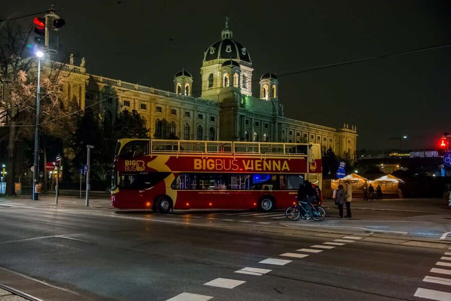 Vienna: Big Bus City Highlights Night Tour with Live Guide - Price and Value: Is $40 Worth 1.5 Hours of Night Sights?