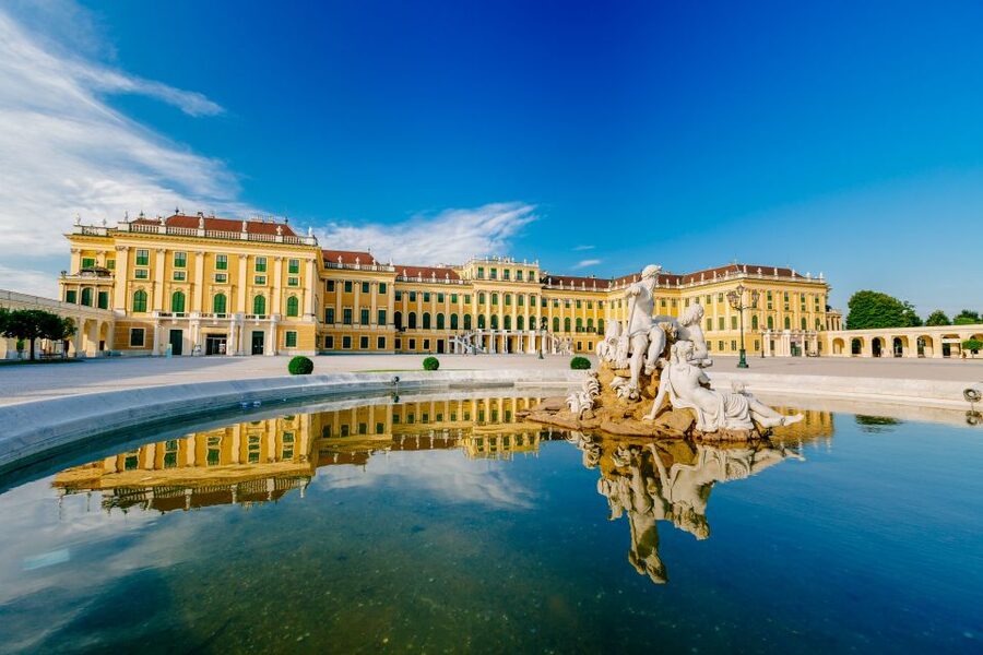 Vienna: Bus & Schönbrunn Palace Skip-the-Line Guided Tour - The Ringstraße bus loop: museums, imperial power, and grand facades