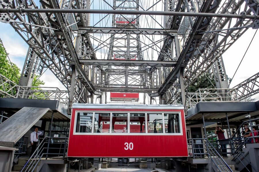 Vienna: Hop-on Hop-off, Ferris Wheel, and River Cruise - How the digital walking tour fits in (and how to use it well)