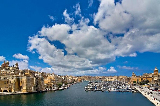 Vittoriosa, Cospicua and Senglea Vintage Bus Tour - Senglea’s Water Views and the 1565 Great Siege Story