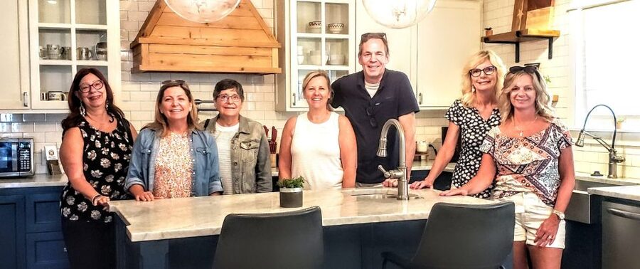 Waco: Fixer Upper and City Theme Bus Tour - Small Rules and Comfort Details You’ll Want to Know
