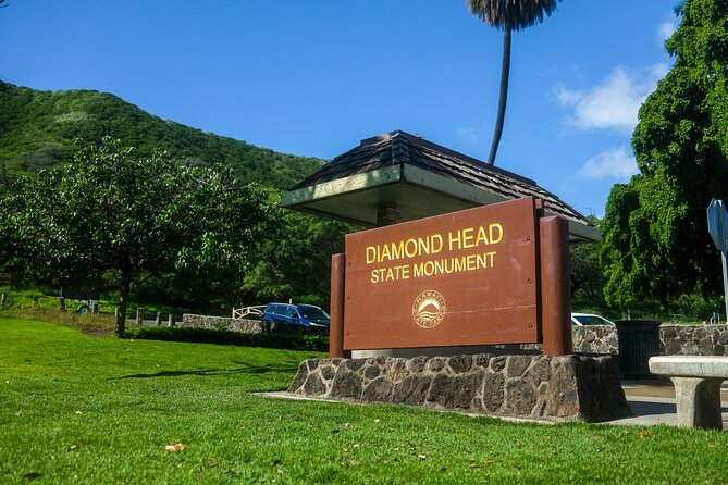Waikiki Trolley Blue Line Coastline & Local Grindz Hop-on Hop-off - Stop 5: Leonard’s Bakery malasadas, your sweet finish