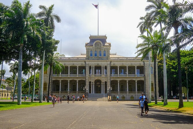 Waikiki Trolley Red Line Heroes & Legends Hop-on Hop-off Tour - Stop-by-stop guide: what each stop gives you (and what to watch for)